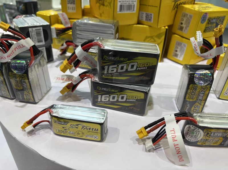 足球無人機(jī)電池 足球無人機(jī)電池